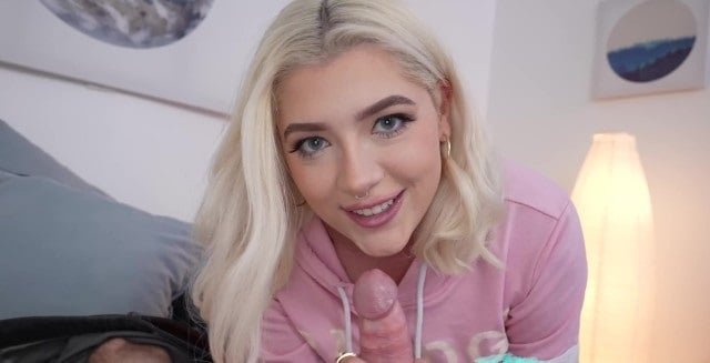 Được chịch với em hàng xóm nóng bỏng