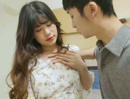 Ăn vụng với bà mẹ kế xinh đẹp Li Yunxi