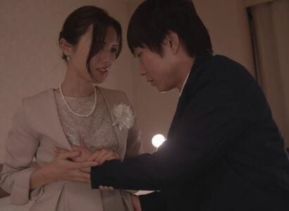 Mẹ kế tặng quà 