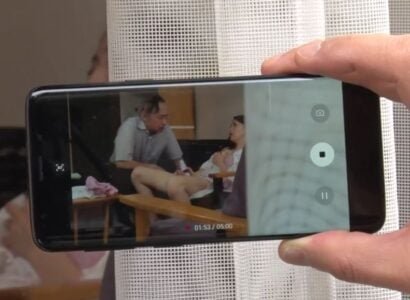 Nàng dâu nổi nóng với ông bố chồng bị quản lý khu phố phát hiện