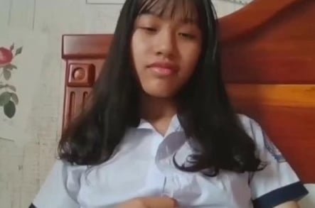 Em gái dâm đãng đang khát khao đưa anh về nhà 